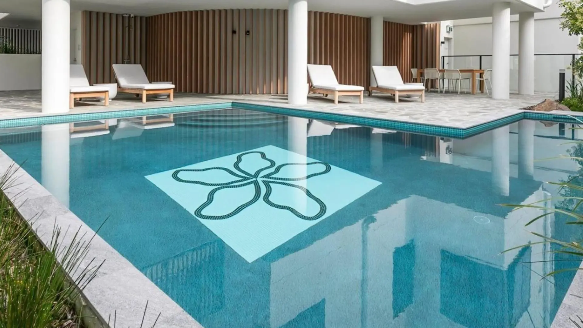 Coolum Luxe Apt First Bay 122 쿨룸비치 아파트